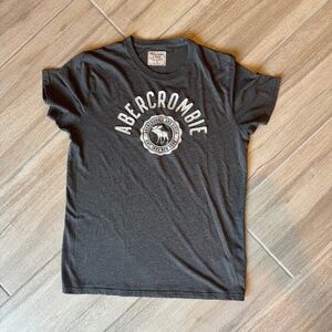 Abercrombie & Fitch Dark Grey Graphic Tee - Women's Casual Size M